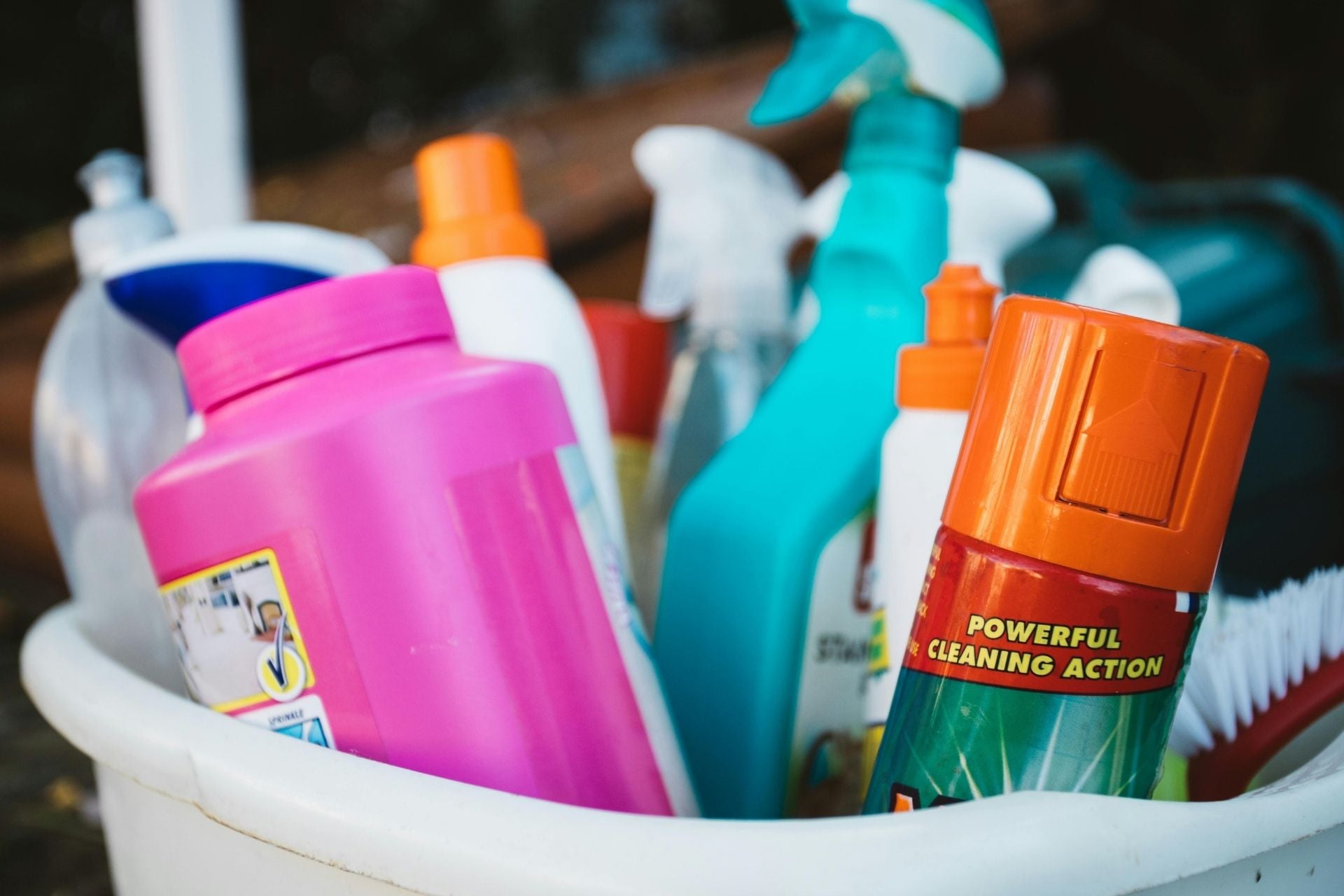 Are Cleaning Products Toxic and How to Tell