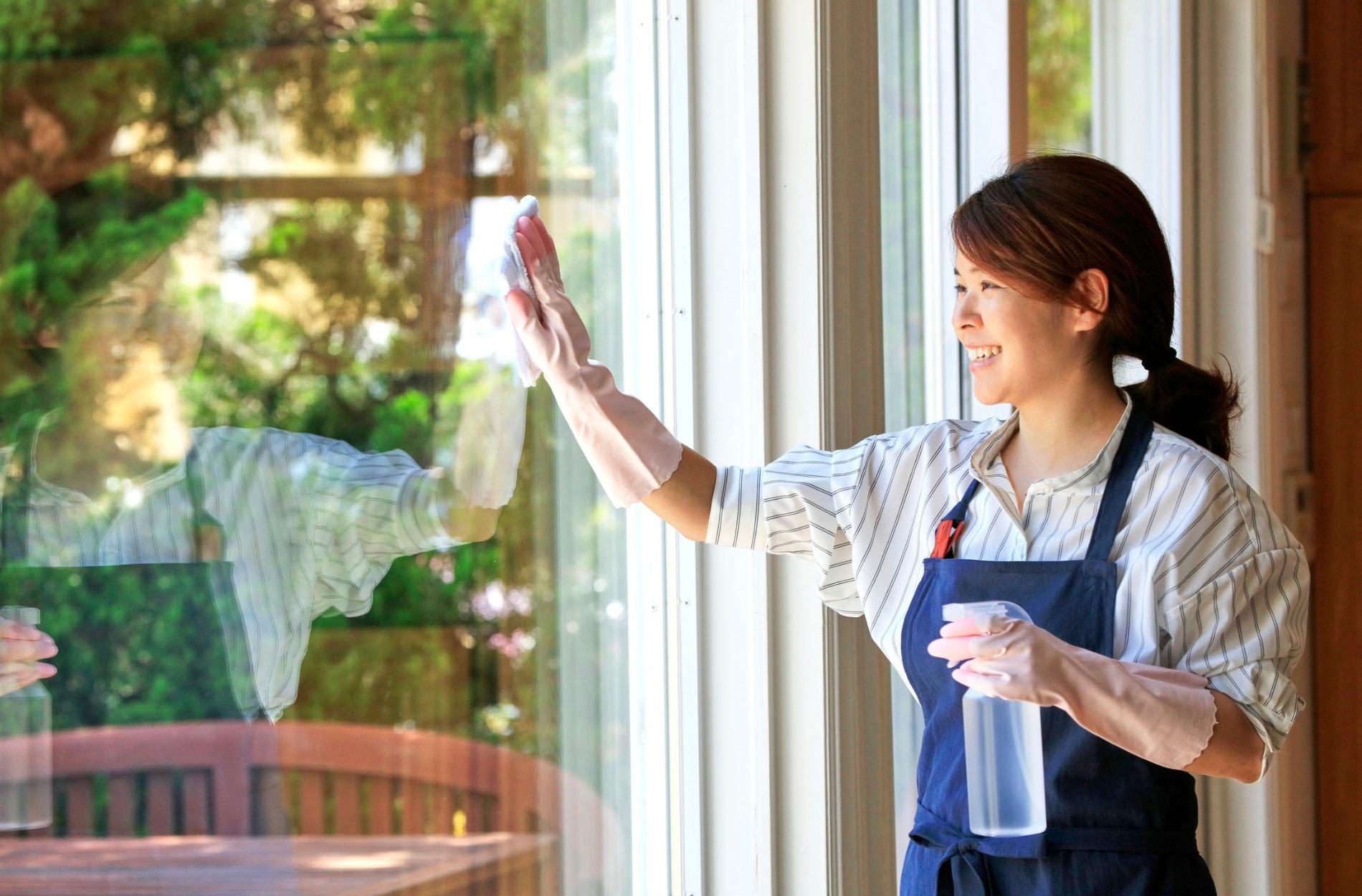 Clean, bright home for the sustainable spring cleaning checklist, room by room