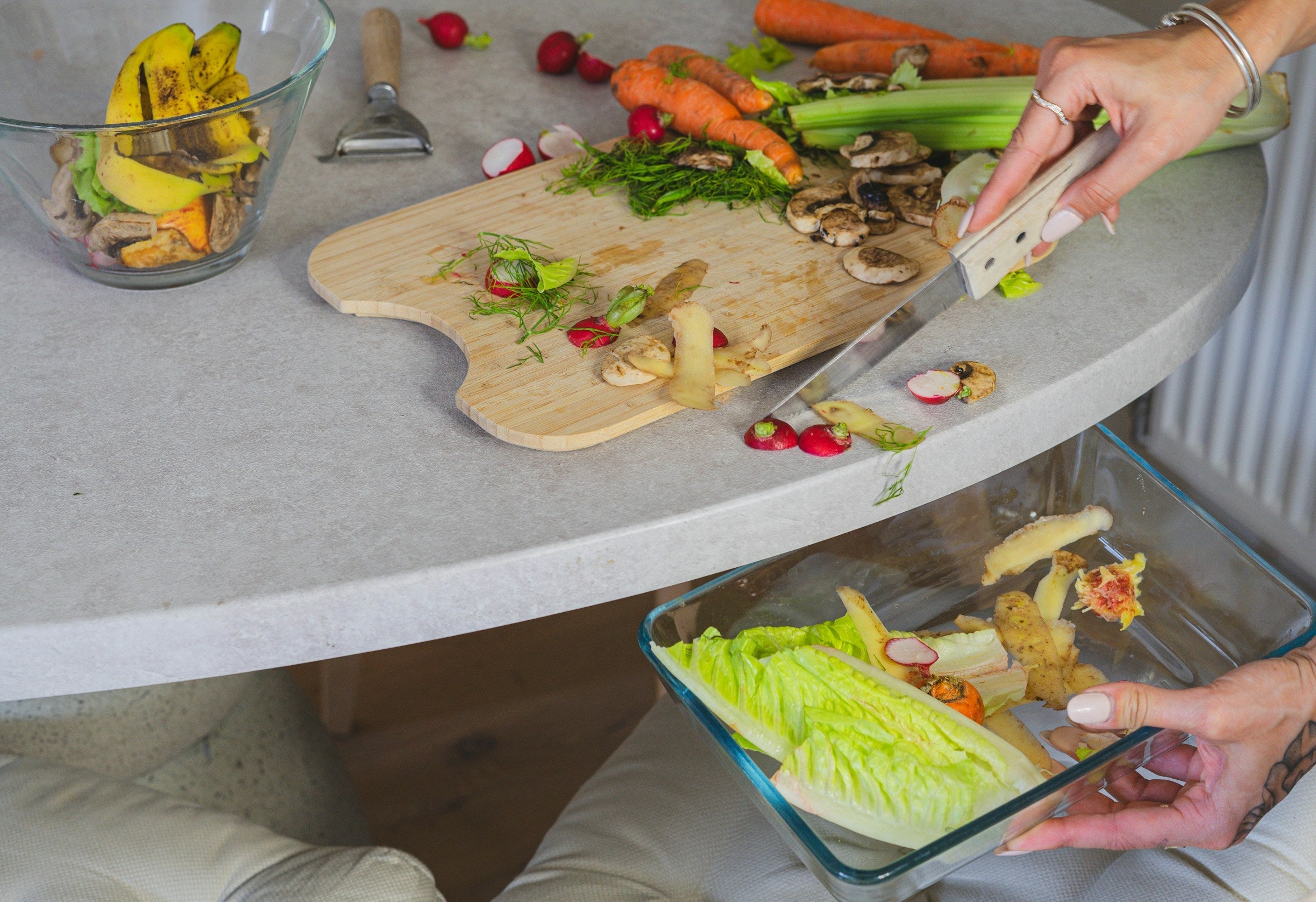 Food scraps in a kitchen caddy, how to stop food scrap odors from taking over your kitchen