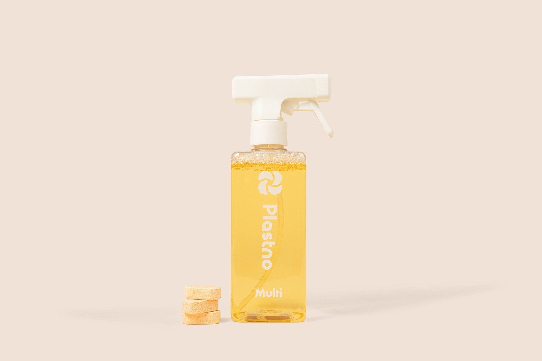 Plastno refillable cleaning sprays and plastic-free cleaning tablets