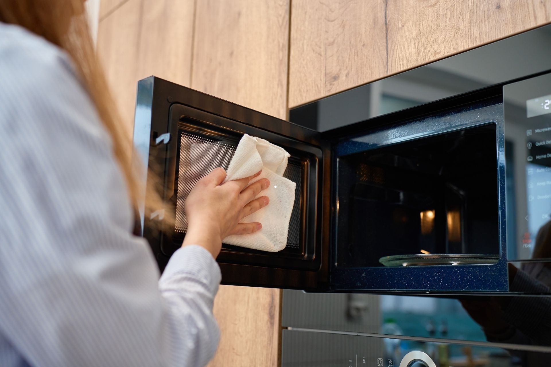How to Clean a Microwave Naturally (No Harsh Chemicals)