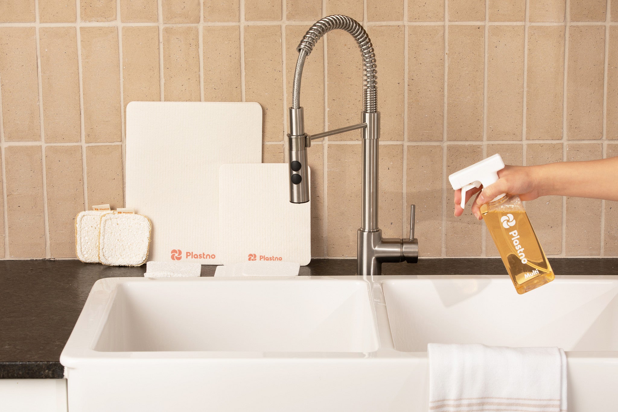 Plastno Cleaning With Sustainable Products