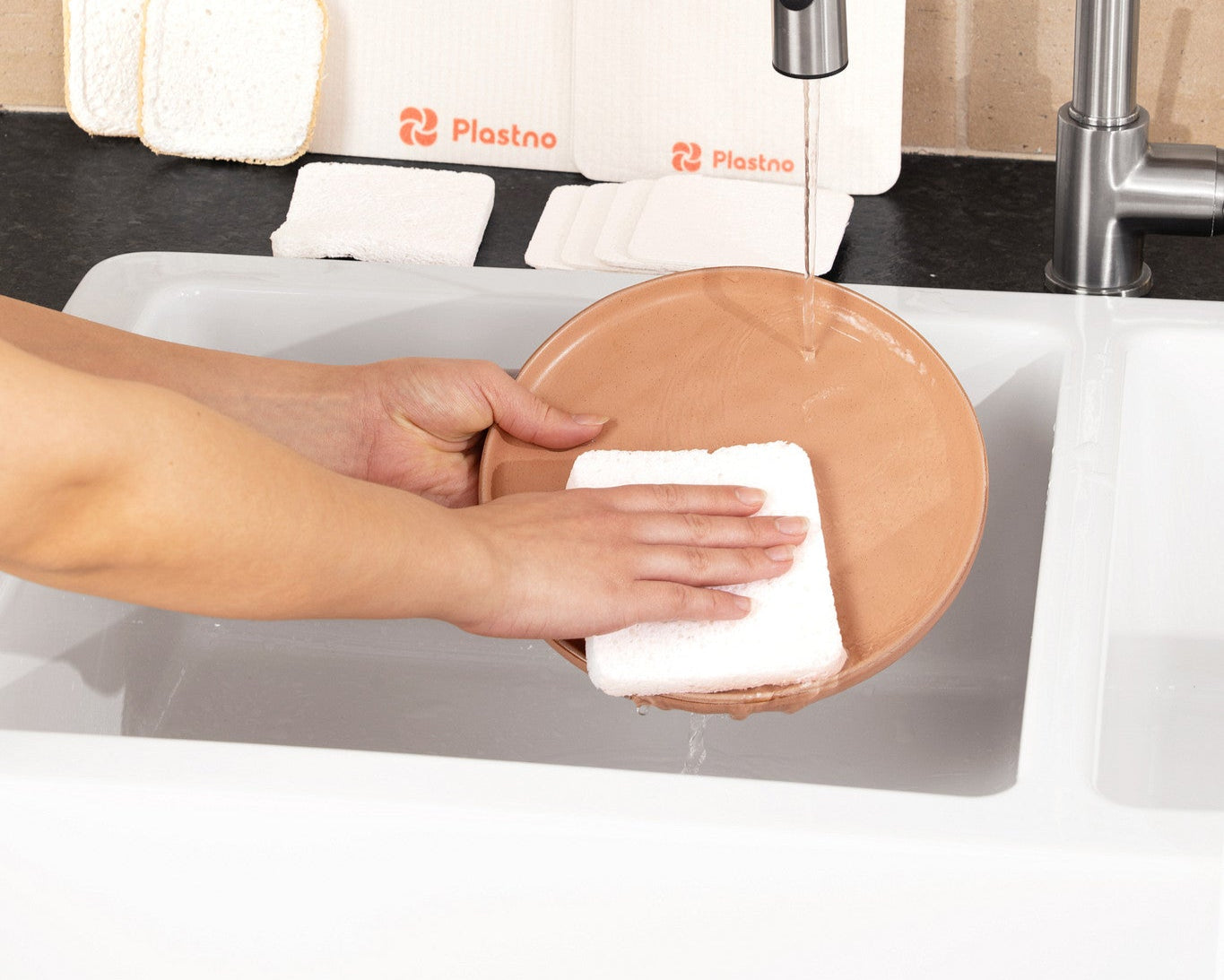 Plastno Soak Sponge